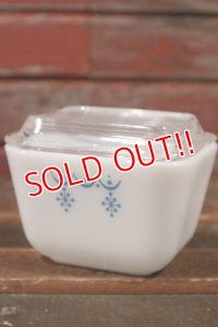 kt-200701-02 PYREX / 1960's Snowflake Refrigerator (S)