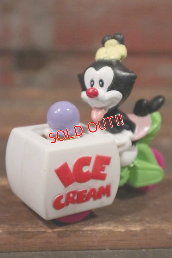 画像1: ct-141001-34 Animaniacs / McDonald's 1994 Meal Toy "Dot's Ice Cream Wagon"