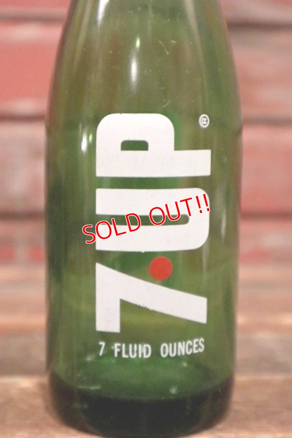 画像2: dp210601-64 7up / 1970's 7 FL.OZ.Bottle