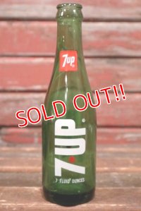dp210601-64 7up / 1970's 7 FL.OZ.Bottle