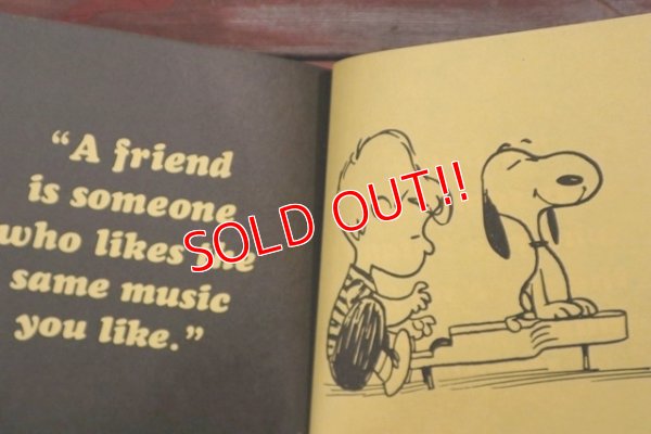 画像7: ct-210501-103 PEANUTS / 1971 "I NEED ALL THE FRIENDS I CAN GET" Book