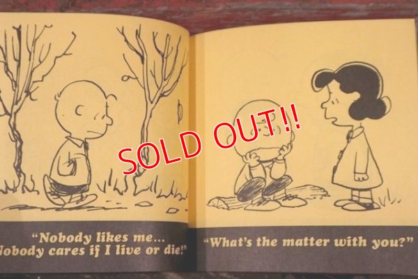 画像3: ct-210501-103 PEANUTS / 1971 "I NEED ALL THE FRIENDS I CAN GET" Book