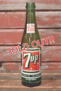 dp-210301-74 7up / 1960's 10 FL.OZ Bottle