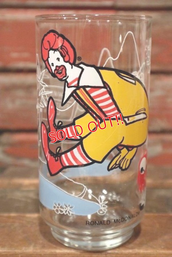 画像1: gs-210701-21 McDonald's / 1977 Action Series "Ronald McDonald" Glass