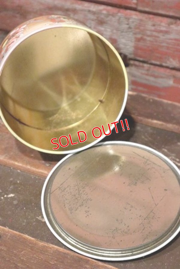 画像8: ct-210701-38 Walt Disney's / 1970's Merry Christmas Collectors Edition Volume IV Tin Can