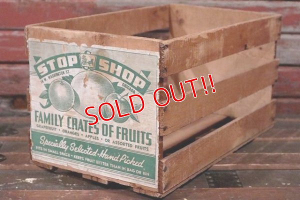 画像1: dp-210601-08 FAMILY CRATES OF FRUITS / Vintage Wood Box