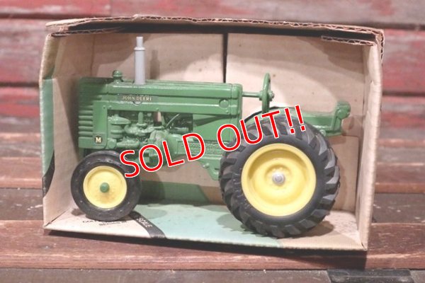 画像1: dp-210701-10 JOHN DEERE MODEL M TRACTOR / ERTL 1980's 1/16 Scale Toy