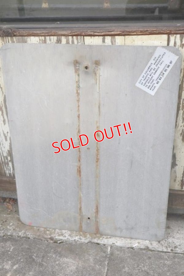 画像9: dp-210801-34 Road Sign "ONE WAY ←"