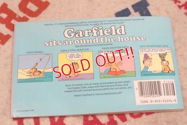 画像5: ct-210501-94 Garfield / 1983 Comic "Garfield sits around the house "