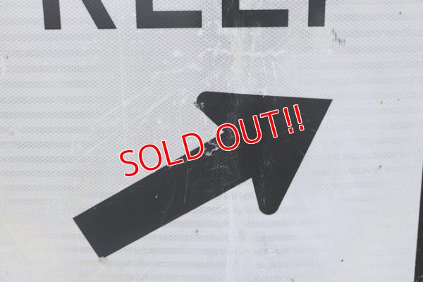 画像3: dp-210801-34 Road Sign "KEEP RIGHT"