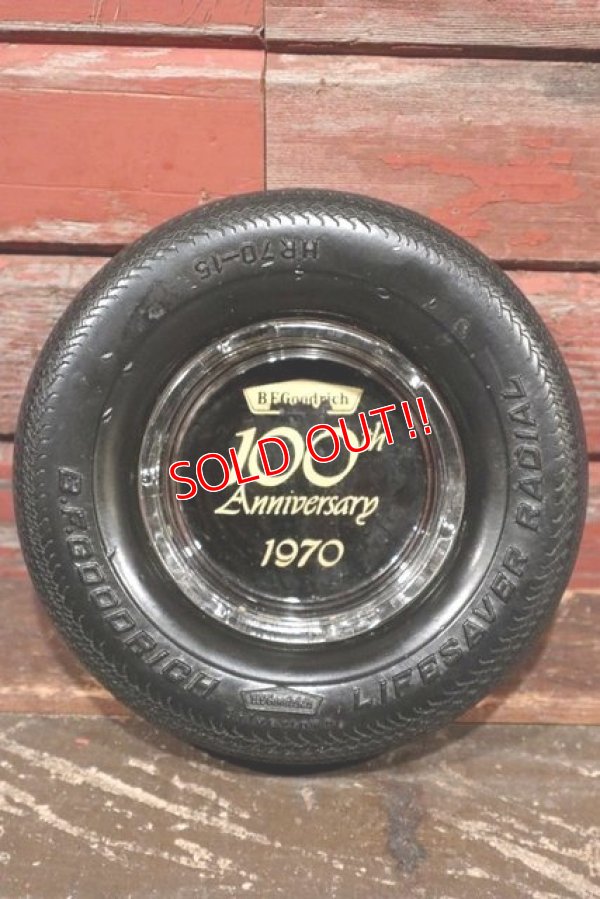 画像1: dp-210901-14 B.F.Goodrich / 1970's Tire Ashtray