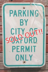 dp-210801-34 Road Sign / PARKING BY CITY OF OXFORD PERMIT ONLY