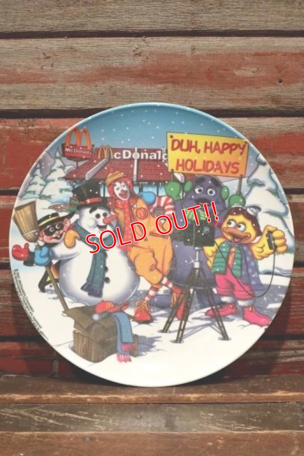 画像1: ct-211001-66 McDonald's / 2001 Collectors Plate "Happy Holidays"