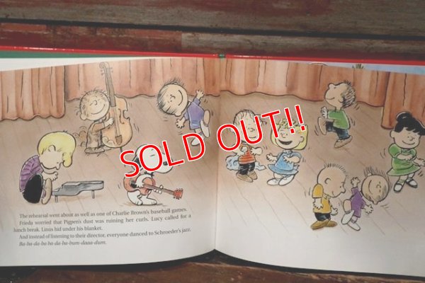 画像5: ct-211101-47 A Charlie Brown Christmas / 2002 Picture Book