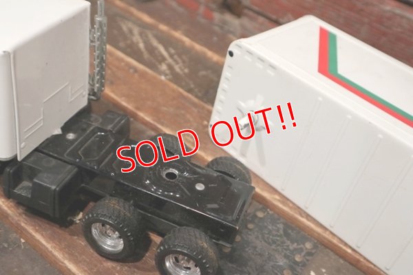 画像12: dp-211201-28 Castrol / ERTL 1980's Tanker Truck Toy