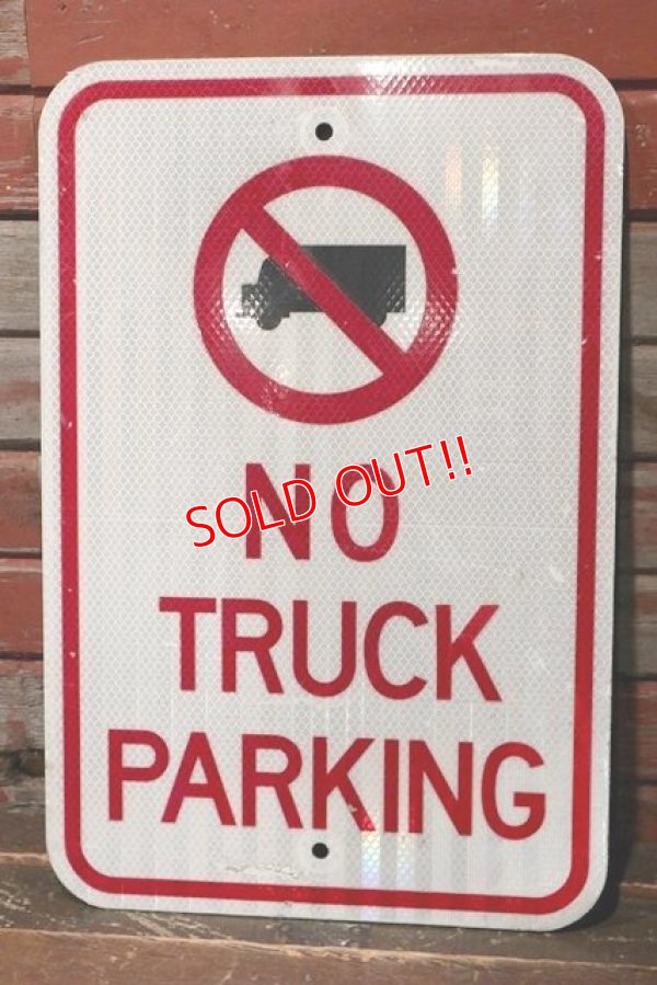 画像1: dp-211110-59 Road Sign "NO TRUCK PARKING"