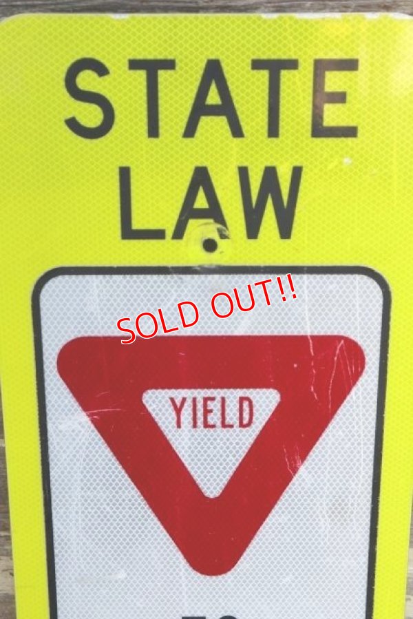 画像2: dp-211201-21 Road Sign "STATE LAW YIELD WITHIN CROSS WALK"