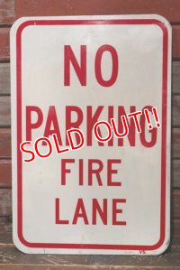 dp-211110-59 Road Sign "NO PARKING FIRE LANE"