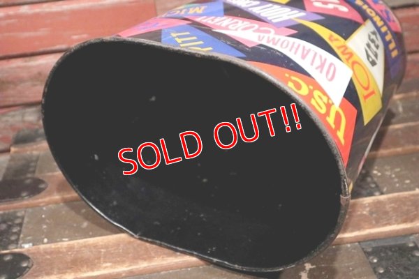 画像8: dp-211210-23 1950's-1960's College Pennant Trash Can