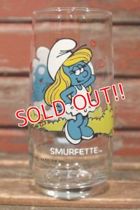gs-210201-01 SMURF / Hardee's 1982 Glass "SMURFEET" 