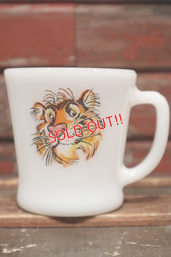 画像1: kt-220101-05 Esso Tiger / Fire-King 1960's D-Handle Mug