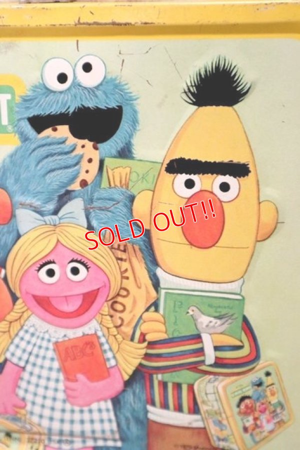 画像6: ct-211210-51 SESAME STREET / Aladdin 1979 Metal Lunch Box