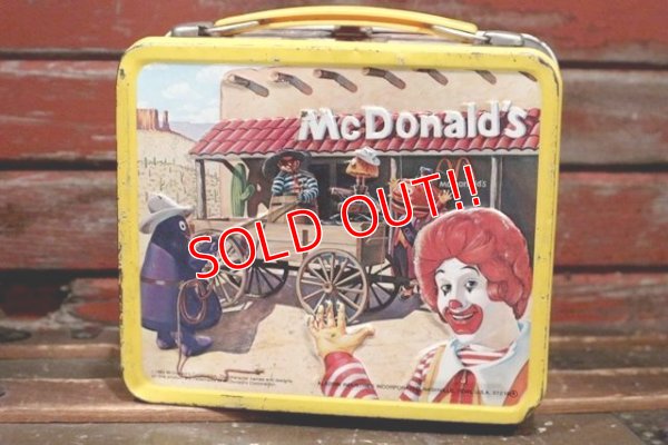 画像1: ct-211201-118 McDonald's / Aladdin 1982 Metal Lunch Box