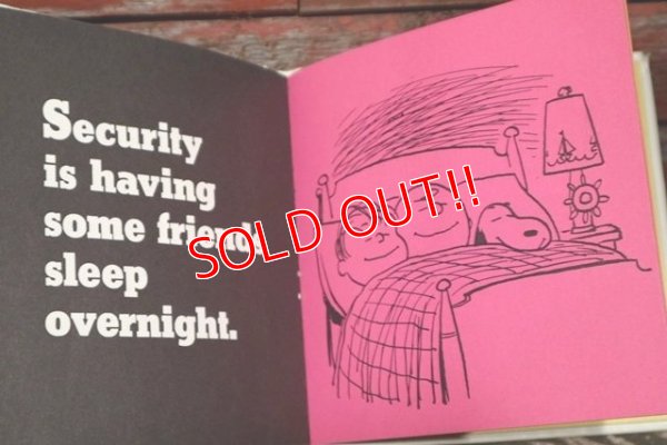 画像5: ct-211201-108 PEANUTS / SECURITY IS A THUMB AND A BLANKET 1970's Book