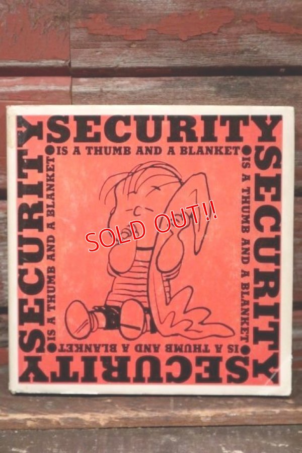 画像1: ct-211201-108 PEANUTS / SECURITY IS A THUMB AND A BLANKET 1970's Book