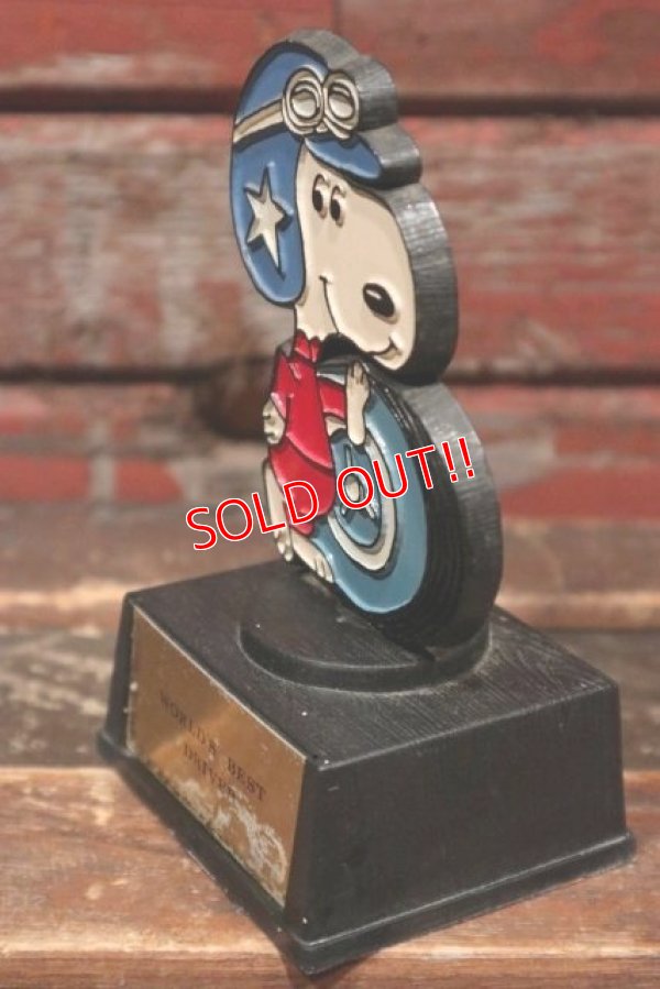 画像4: ct-211210-44 Snoopy / AVIVA 1970's Trophy "WORLD'S BEST DRIVER"