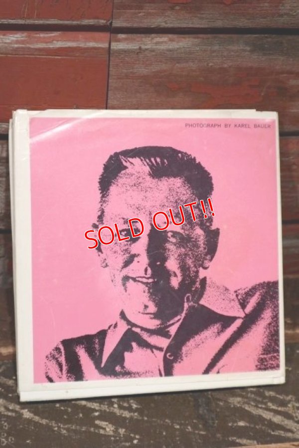 画像6: ct-211201-108 HAPPINESS IS A WARM PUPPY / 1970's Book