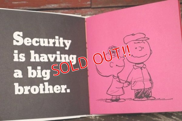 画像3: ct-211201-108 PEANUTS / SECURITY IS A THUMB AND A BLANKET 1970's Book
