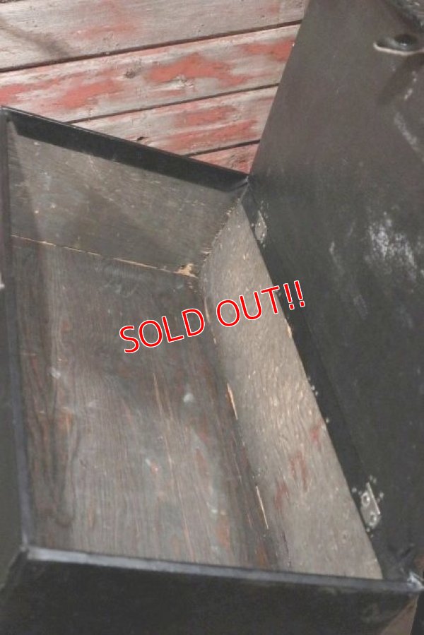 画像11: dp-220101-08 SYLVANIA electric tube / 1950's Serviceman Trunk