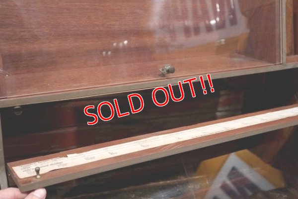 画像15: dp-220101-10 EVEREADY / Transistor Batteries 1950's Wood Showcase