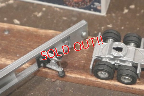 画像11: dp-220201-39 DUNKIN' DONUTS / 1995 Die Cast Trailer Truck Toy