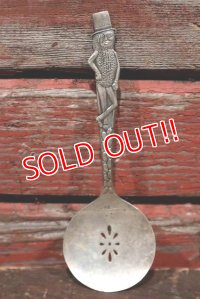 ct-220201-01 PLANTERS / MR.PEANUT 1940's CARLTON SILVER PLATE Spoon