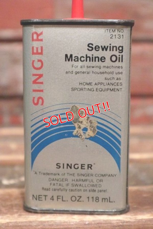 画像2: dp-220301-56 Singer / Vintage Sewing Machine Handy Oil Can