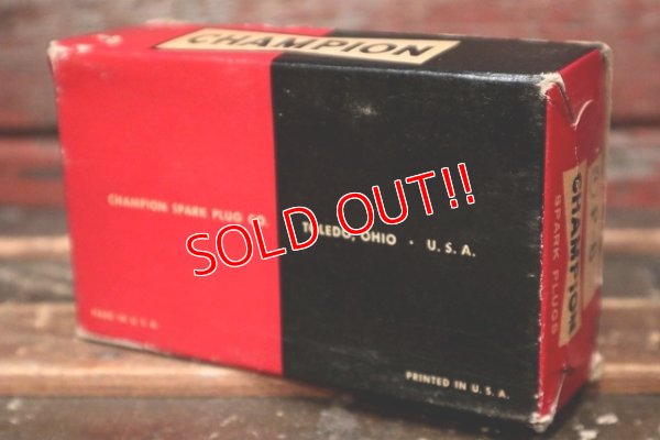 画像10: dp-220301-33 CHAMPION / 1960's Spark Plugs (Box)