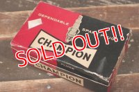 dp-220301-33 CHAMPION / 1960's Spark Plugs (Box)