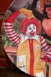 画像2: ct-220301-05 McDonald's / 1996 Collectors Plate "Ronald & Monkey" (2)