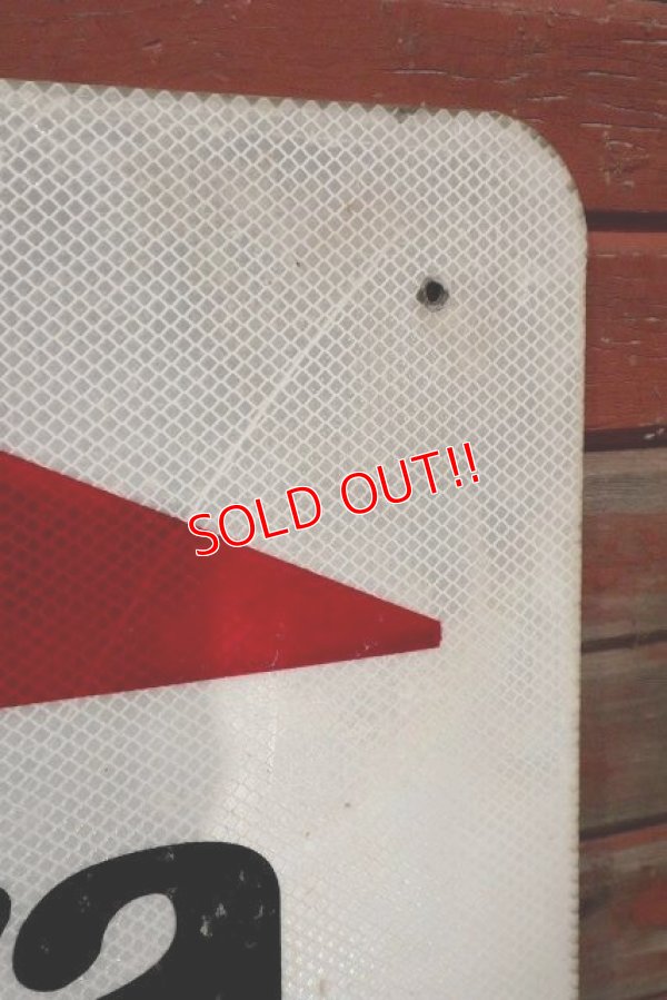 画像4: dp-220401-34 Pizza Hut / Road Sign