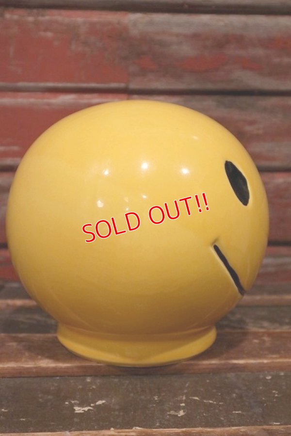 画像3: dp-220401-39 McCOY POTTERY / 1970's Smiley Face Coin Bank