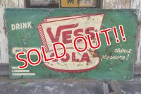 dp-220401-05 VESS COLA / 1940's Metal Sign