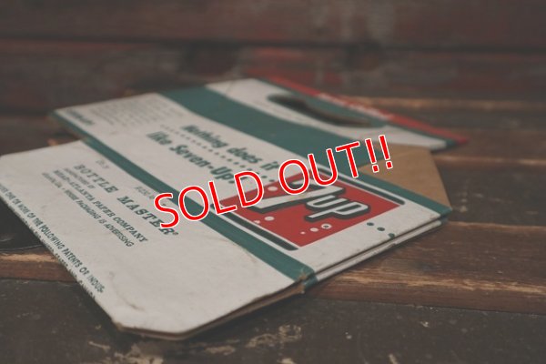 画像6: dp-220401-274 7up / 1950's Paper Bottle Carrier