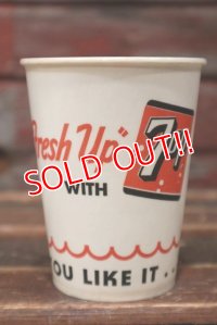 dp-220401-283 7up / 1950's Wax Cup