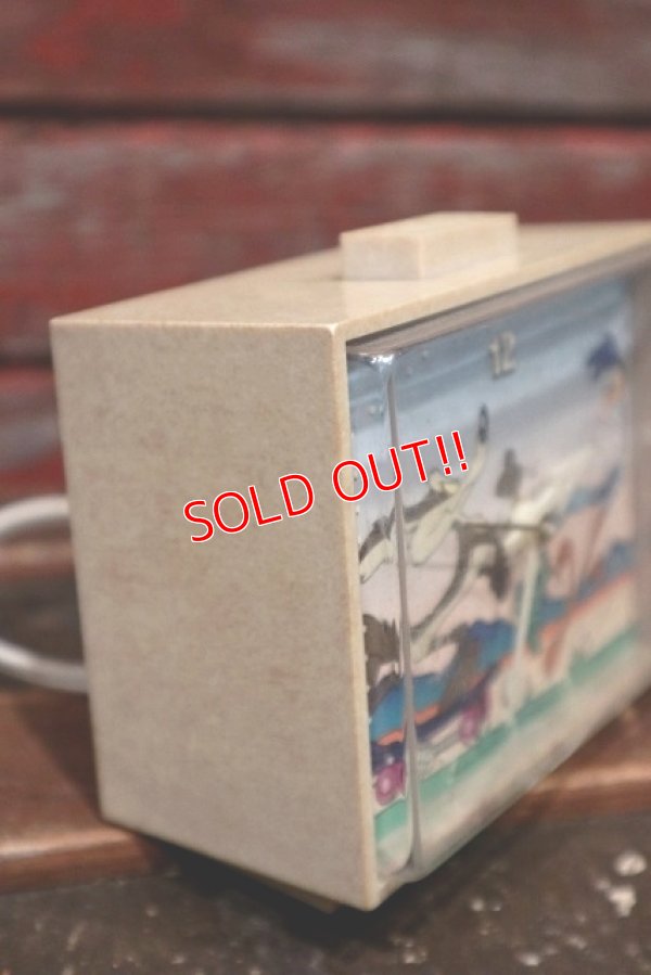 画像6: ct-220301-37 Road Runner & Wile E. Coyote / Westclox 1994 Alarm Clock