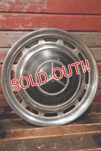 dp-220401-77 Mercedes-Benz  / 1970's-1980's Wheel Cover