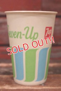 dp-220401-44 7up / 1970's Wax Paper Cup