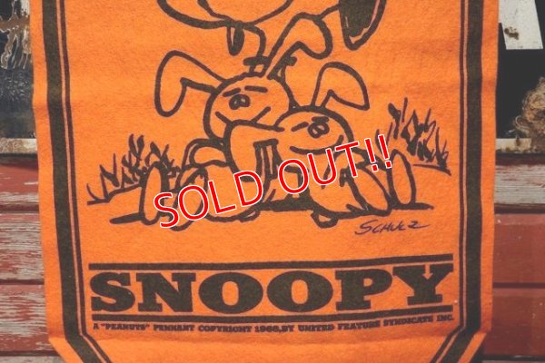 画像4: ct-220501-06 PEANUTS / 1960's Snoopy Banner "Happiness is Loving Your Enemies"