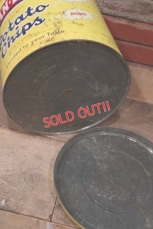 画像9: dp-220501-21 DAN・DEE / Vintage Potato Chips Can